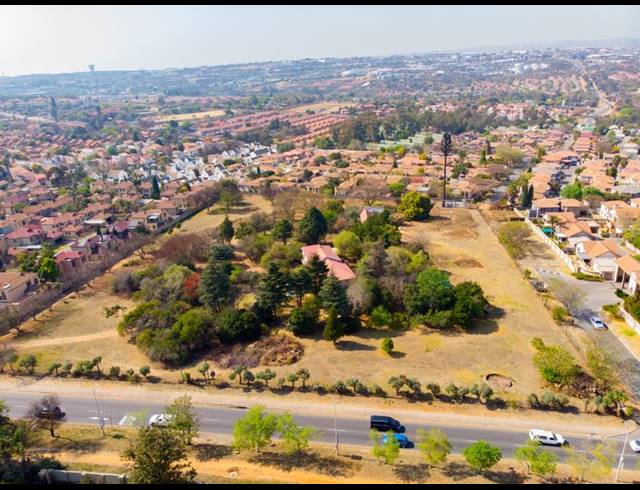 LAND FOR SALE IN VORNA VALLEY